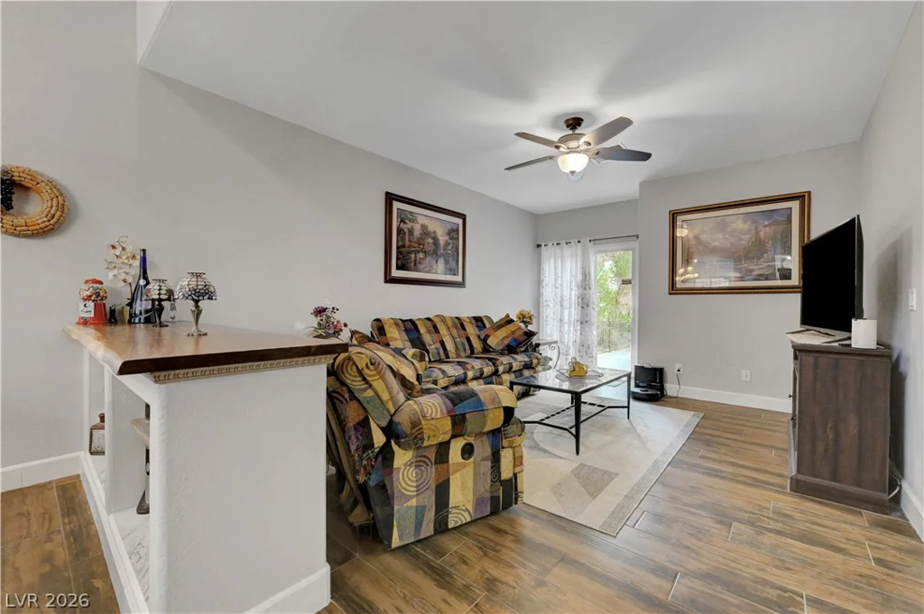 9475 Marshall Creek, Las Vegas, NV 89178