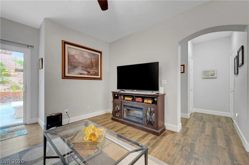 9475 Marshall Creek, Las Vegas, NV 89178