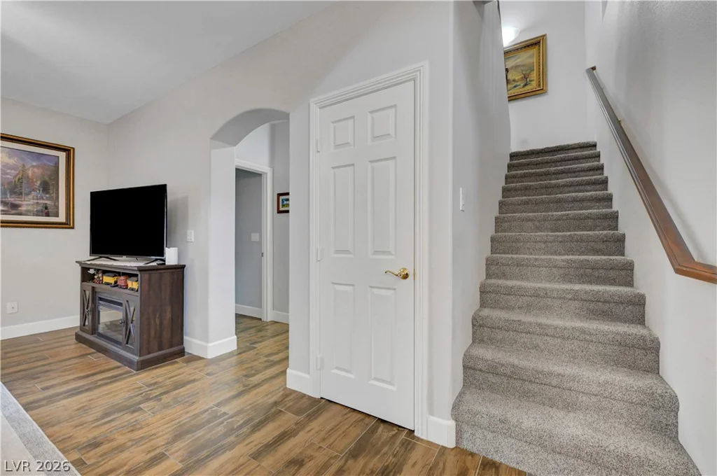 9475 Marshall Creek, Las Vegas, NV 89178