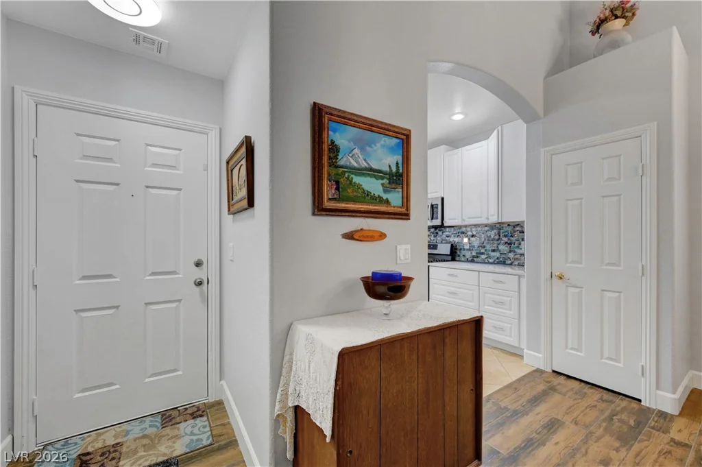 9475 Marshall Creek, Las Vegas, NV 89178
