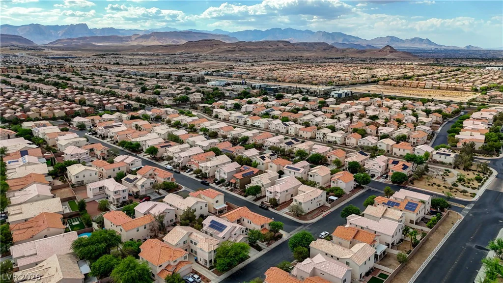 9475 Marshall Creek, Las Vegas, NV 89178