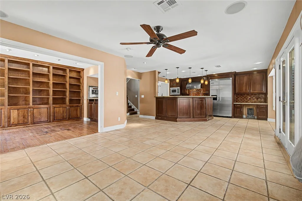 6815 Trinity, Las Vegas, NV 89146