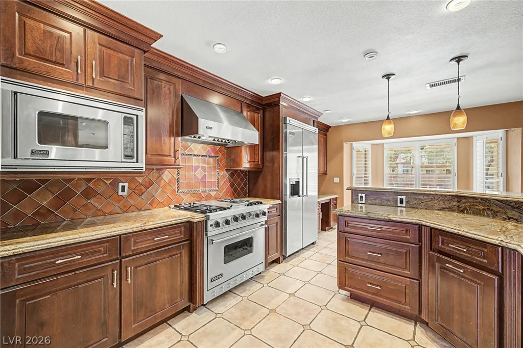 6815 Trinity, Las Vegas, NV 89146