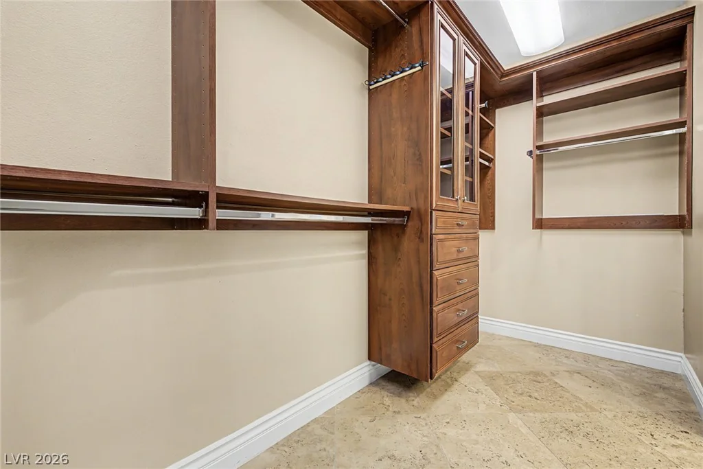 6815 Trinity, Las Vegas, NV 89146