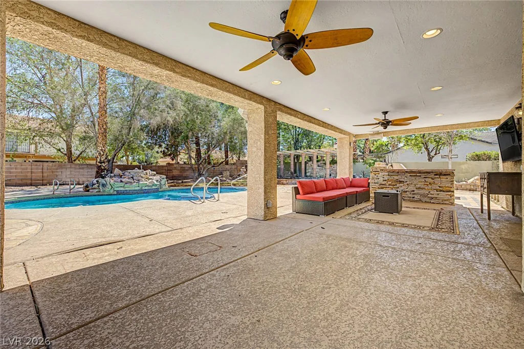 6815 Trinity, Las Vegas, NV 89146