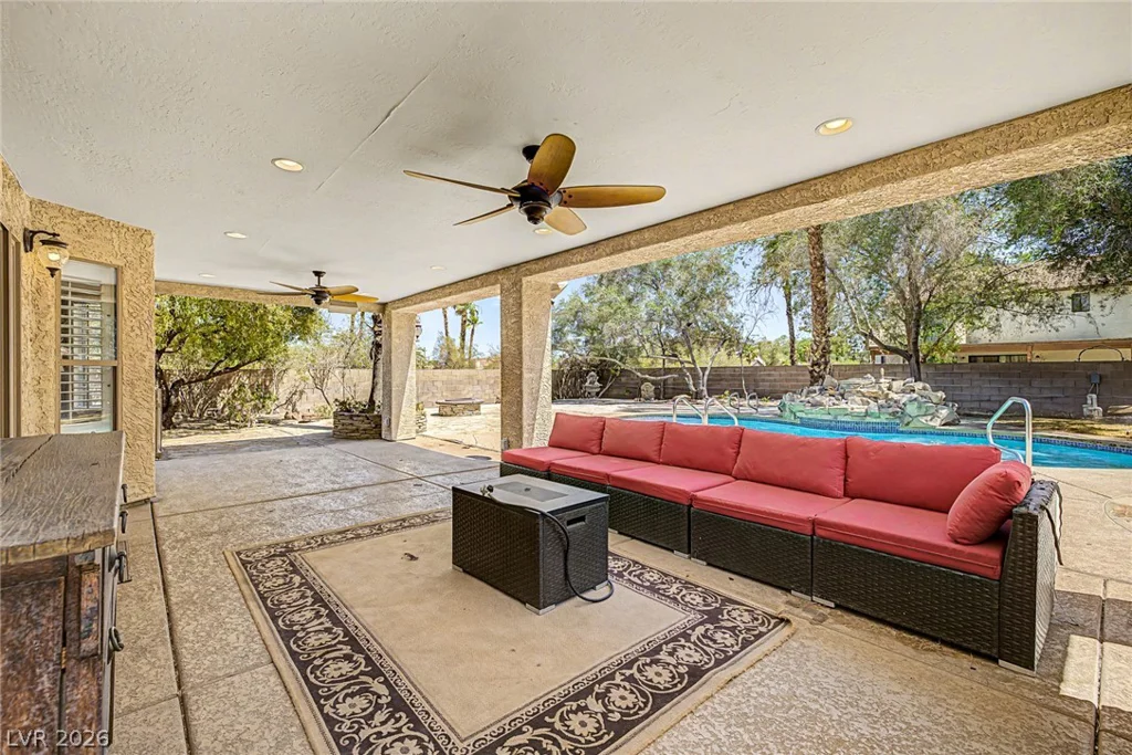 6815 Trinity, Las Vegas, NV 89146