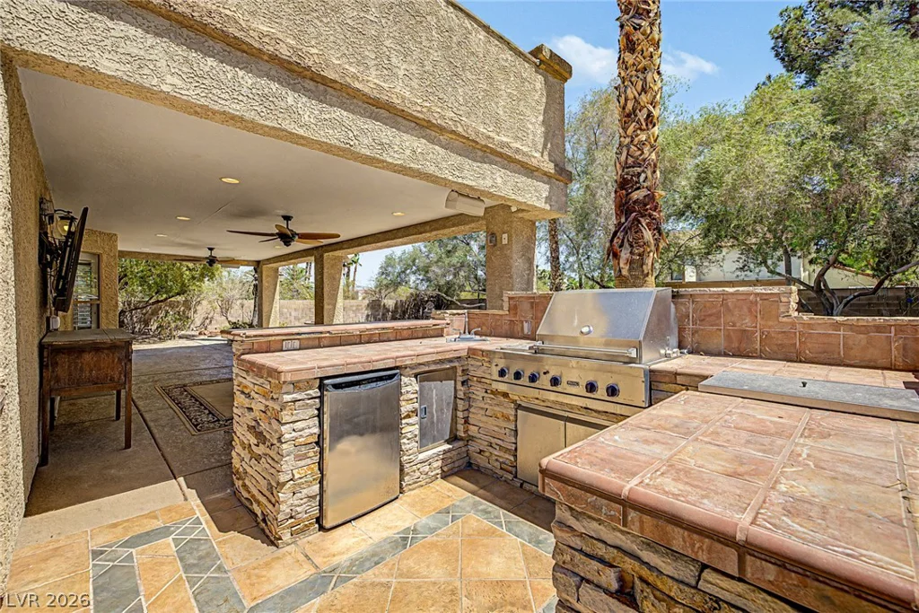 6815 Trinity, Las Vegas, NV 89146