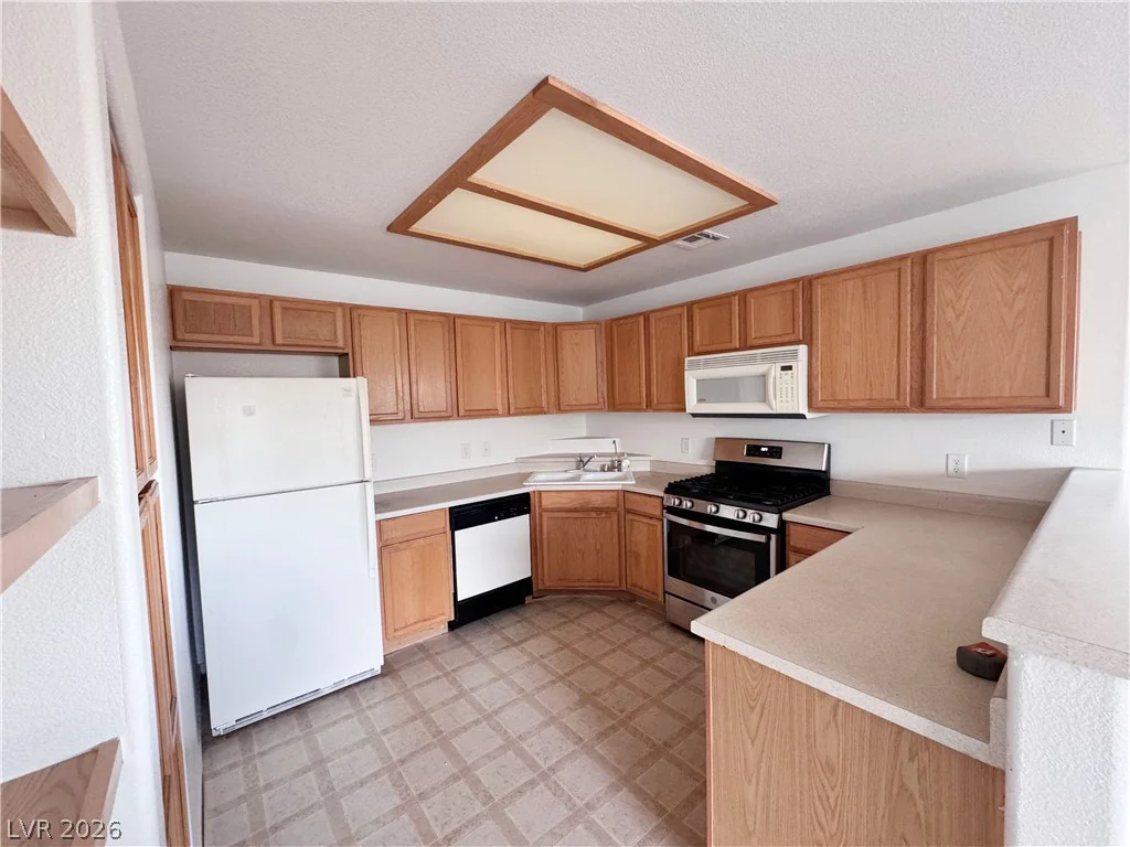 9580 Reno, Las Vegas, NV 89148
