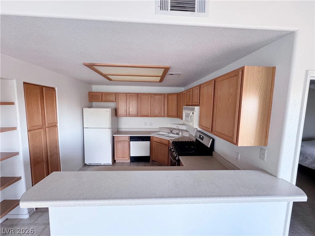 9580 Reno, Las Vegas, NV 89148