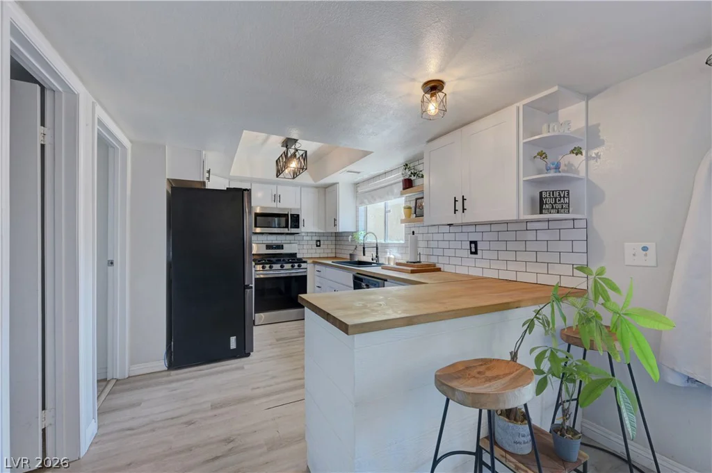 1909 Natalee, Henderson, NV 89011