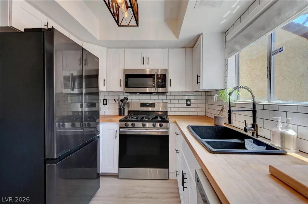 1909 Natalee, Henderson, NV 89011