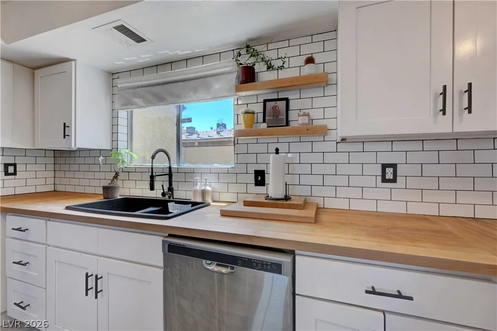 1909 Natalee, Henderson, NV 89011