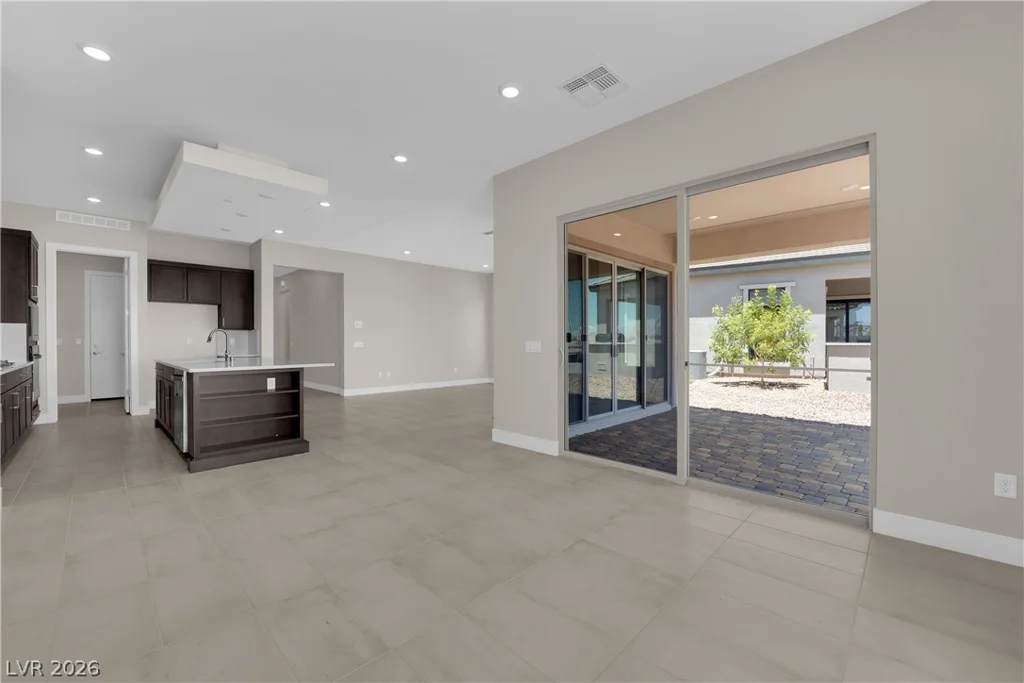 32 Stone Yucca, Henderson, NV 89011