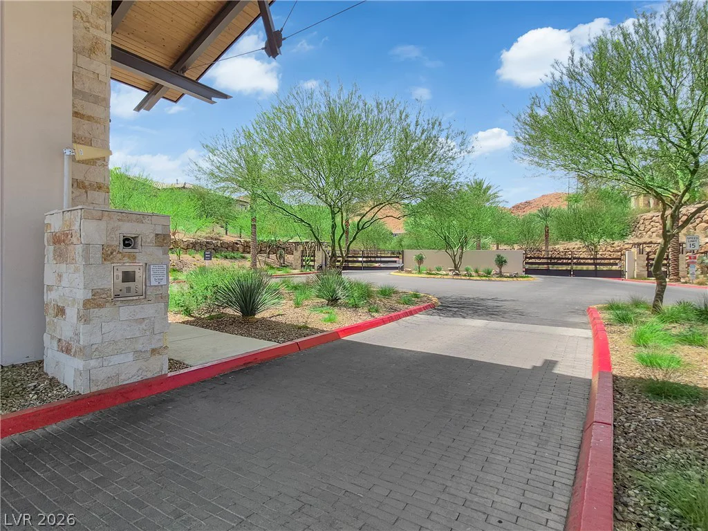 32 Stone Yucca, Henderson, NV 89011