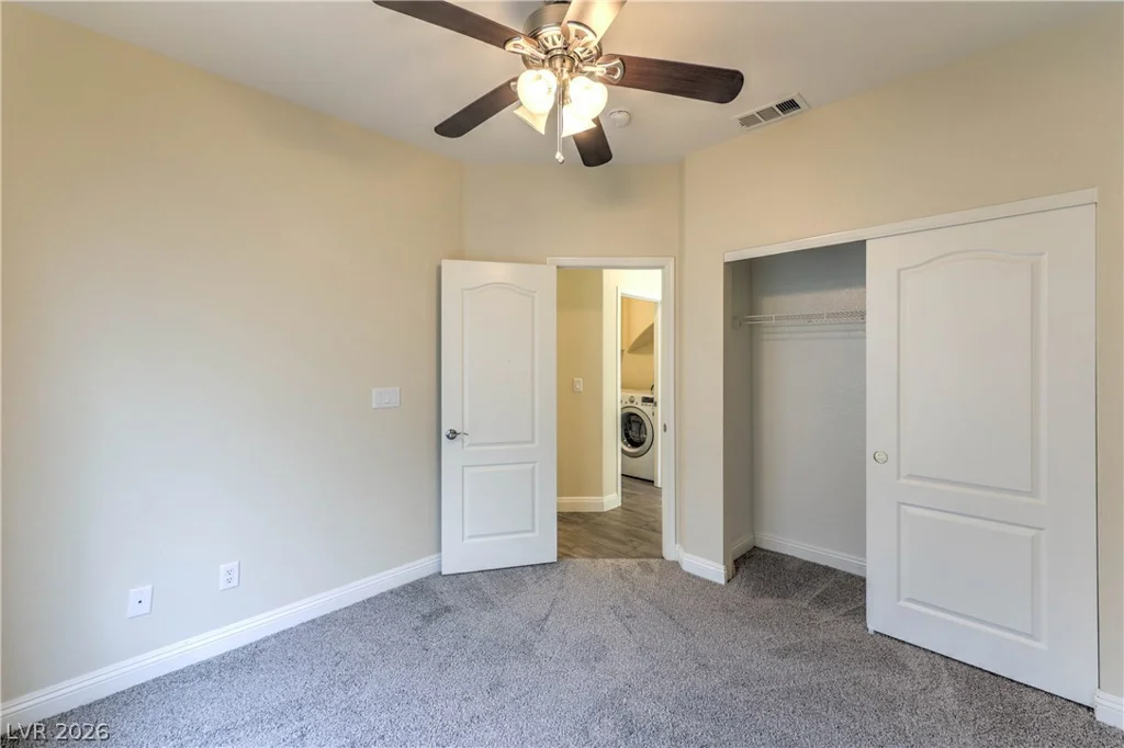 1717 Double Arch, Las Vegas, NV 89128
