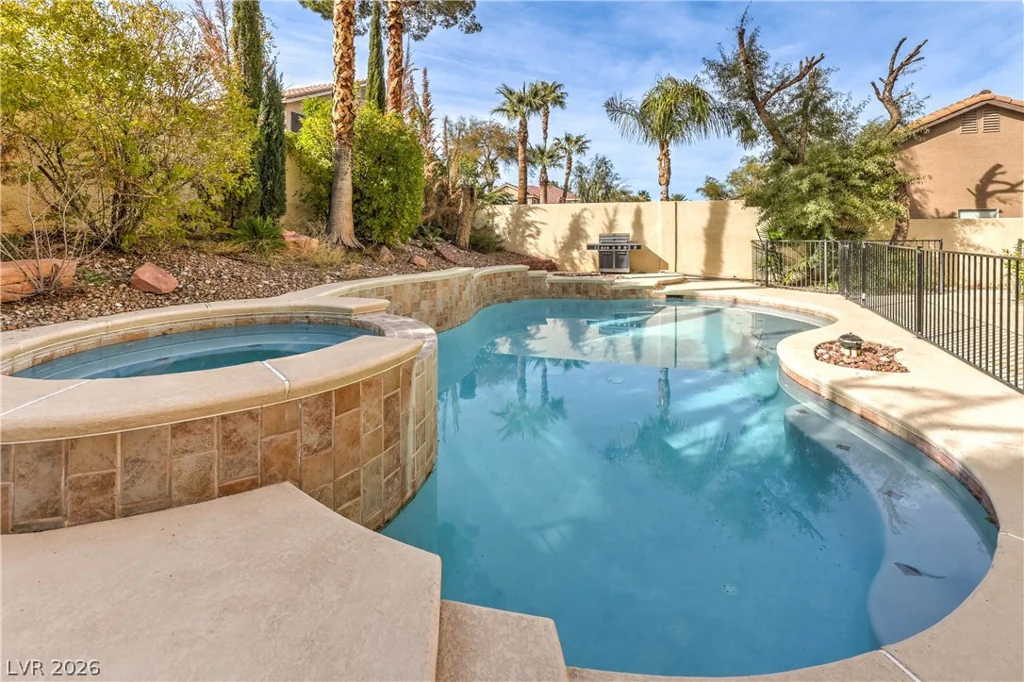 1717 Double Arch, Las Vegas, NV 89128