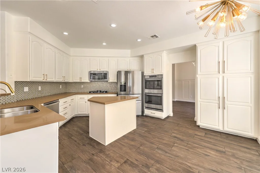 1717 Double Arch, Las Vegas, NV 89128