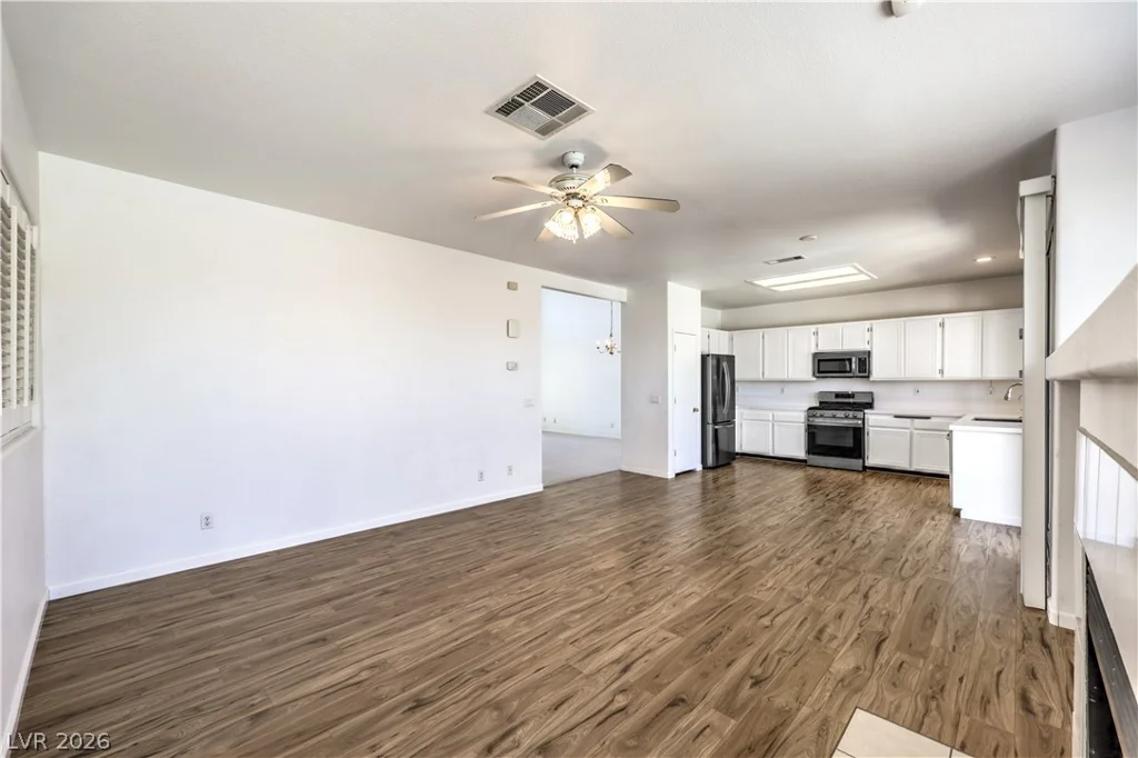 832 Quicksand, North Las Vegas, NV 89032