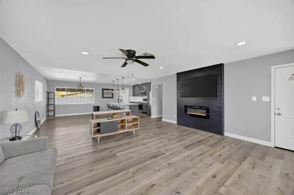 3210 Bluebird, Las Vegas, NV 89121