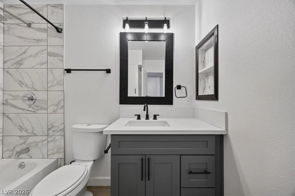 3210 Bluebird, Las Vegas, NV 89121
