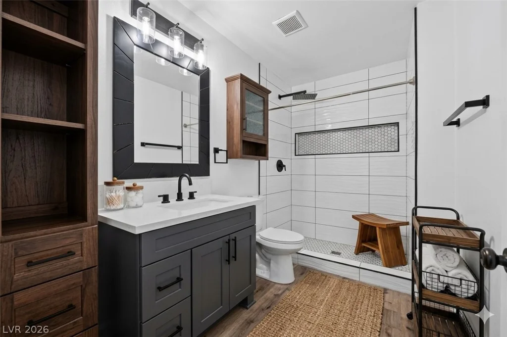 3210 Bluebird, Las Vegas, NV 89121