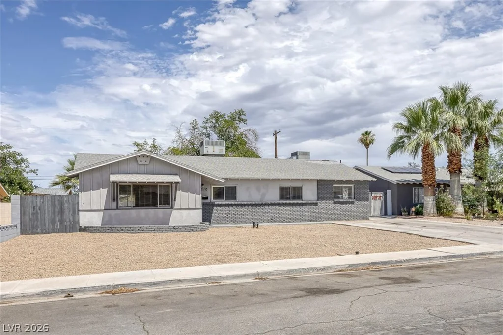 3210 Bluebird, Las Vegas, NV 89121