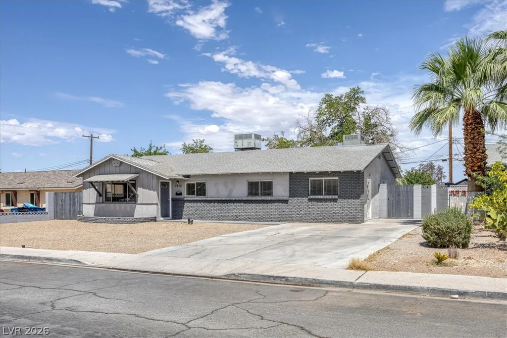 3210 Bluebird, Las Vegas, NV 89121