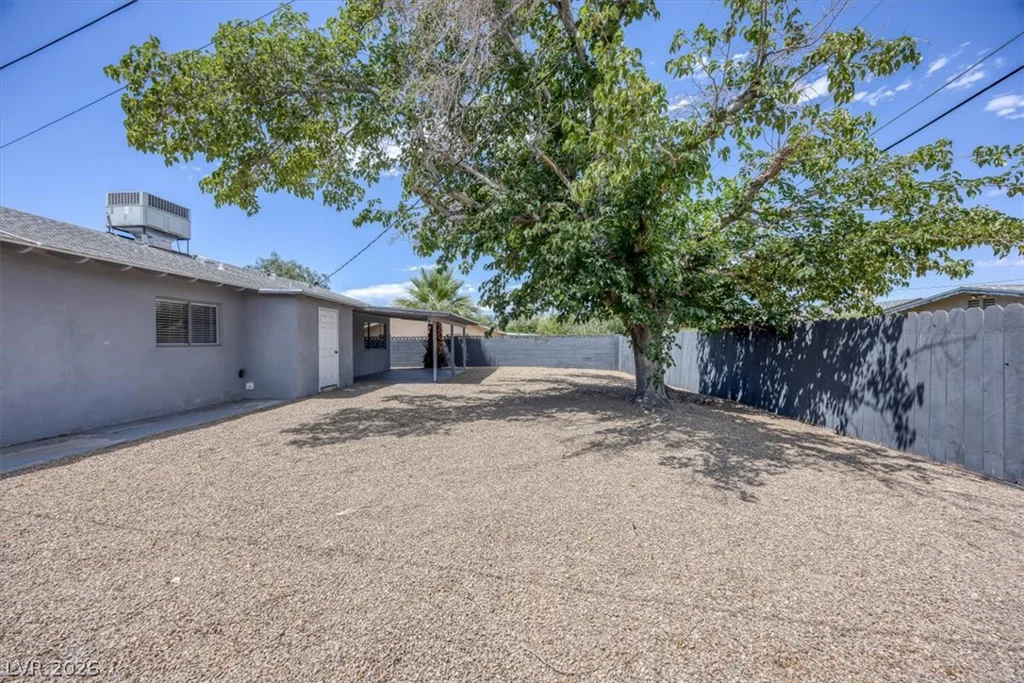 3210 Bluebird, Las Vegas, NV 89121