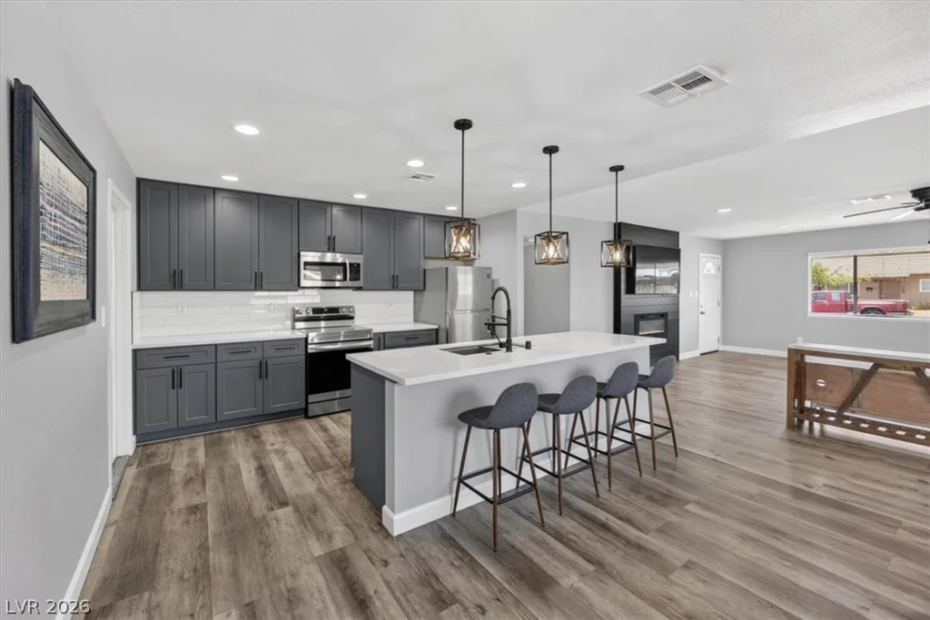 3210 Bluebird, Las Vegas, NV 89121