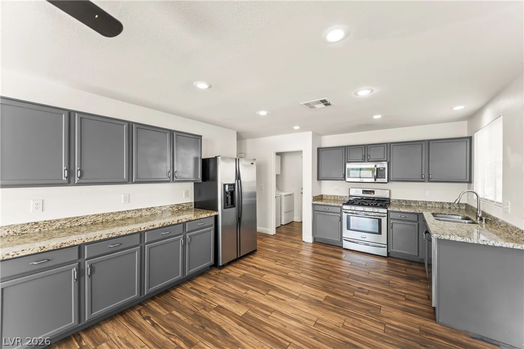 8708 Majestic Pine, Las Vegas, NV 89143