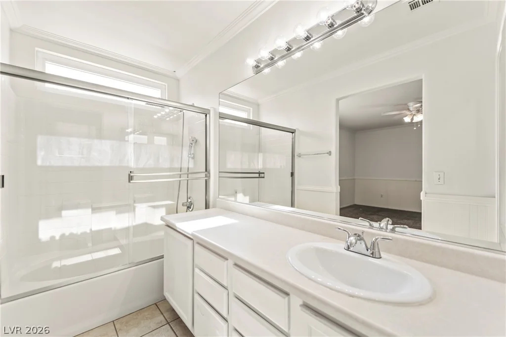 8708 Majestic Pine, Las Vegas, NV 89143