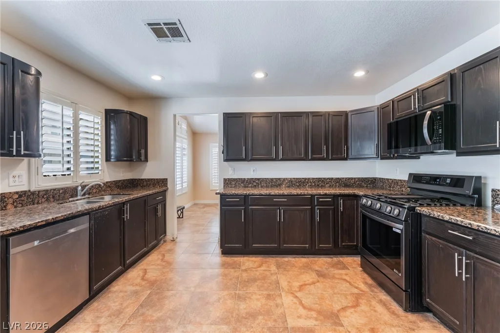 7918 Embarcadero, Las Vegas, NV 89129