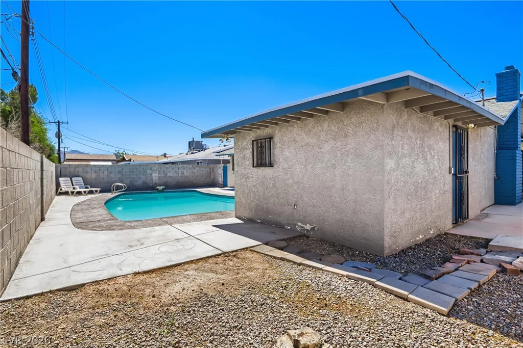 4421 Ash, Las Vegas, NV 89110