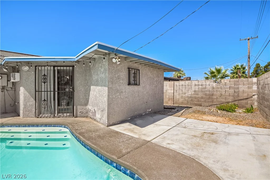 4421 Ash, Las Vegas, NV 89110