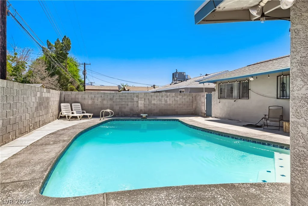 4421 Ash, Las Vegas, NV 89110