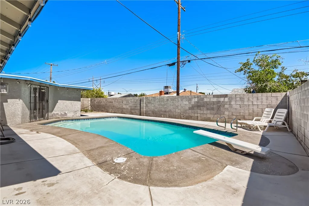 4421 Ash, Las Vegas, NV 89110