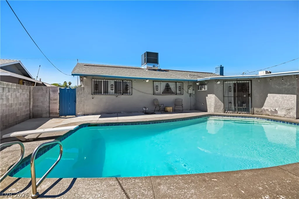 4421 Ash, Las Vegas, NV 89110