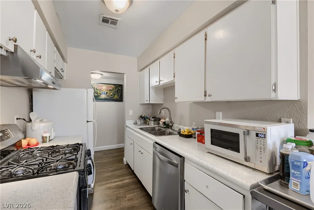 4421 Ash, Las Vegas, NV 89110