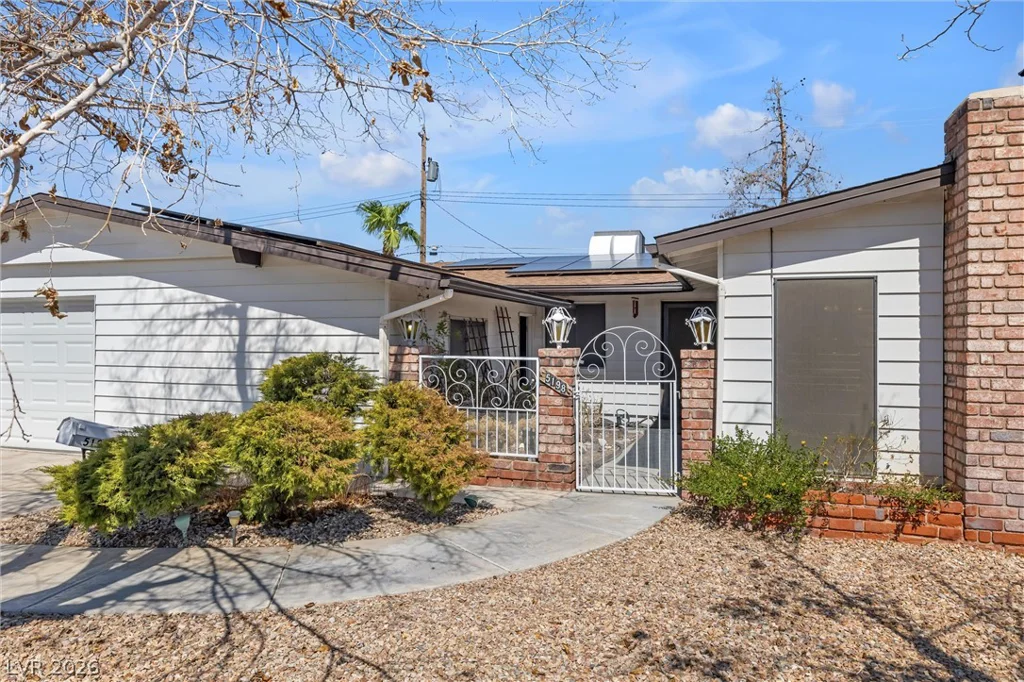 5198 Wilbur, Las Vegas, NV 89119