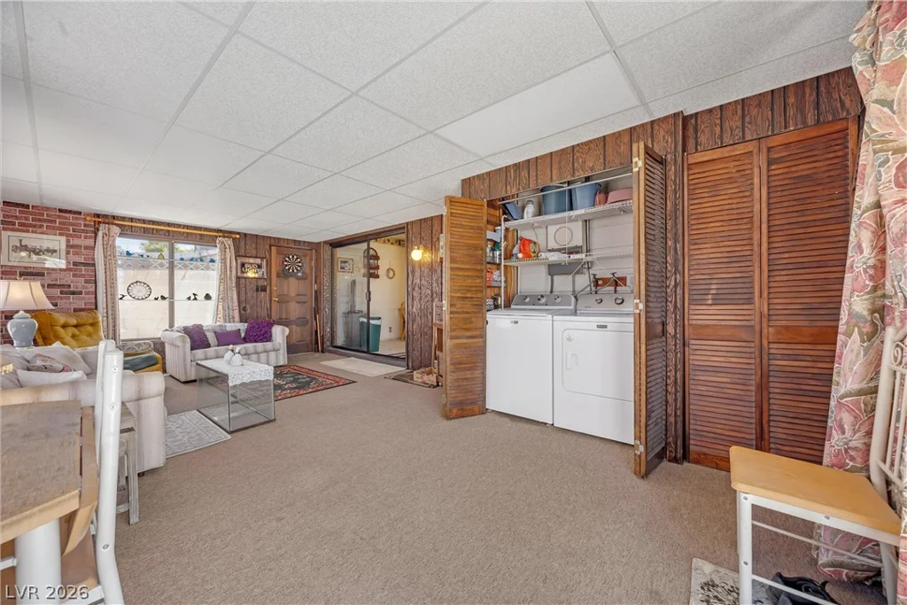 5198 Wilbur, Las Vegas, NV 89119