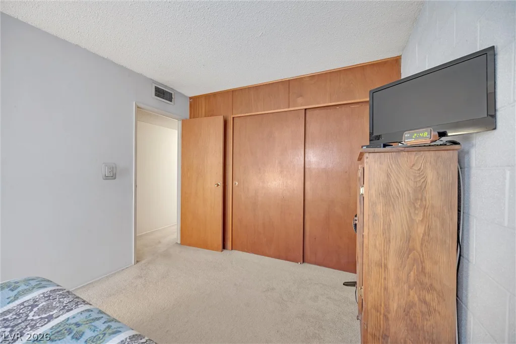 5198 Wilbur, Las Vegas, NV 89119