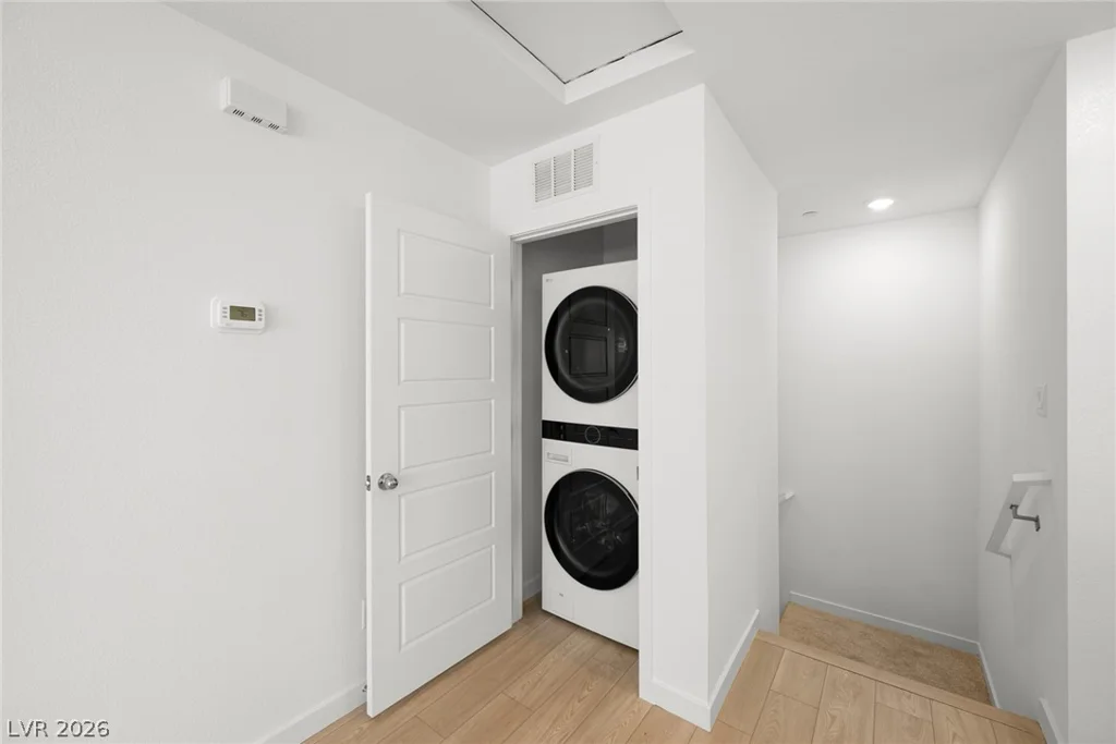 435 Grunt, North Las Vegas, NV 89031