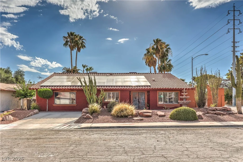 4411 Paseo El Rio, Las Vegas, NV 89121