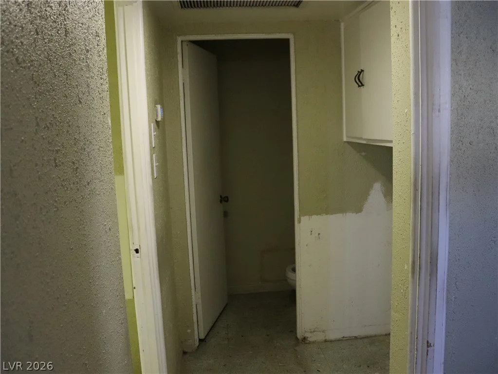 1812 Santa Paula, Las Vegas, NV 89104