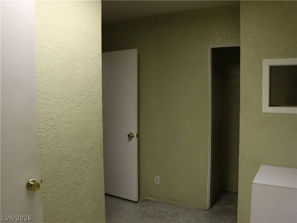 1812 Santa Paula, Las Vegas, NV 89104