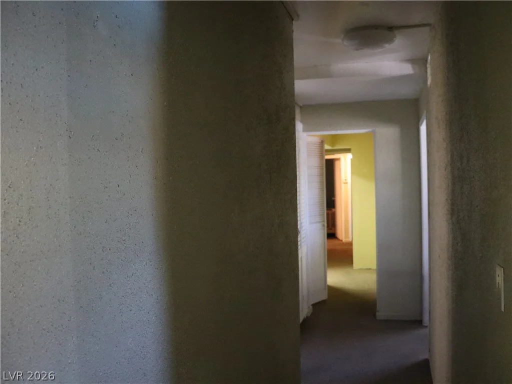 1812 Santa Paula, Las Vegas, NV 89104