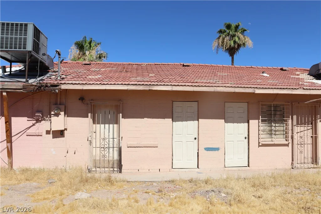 1812 Santa Paula, Las Vegas, NV 89104