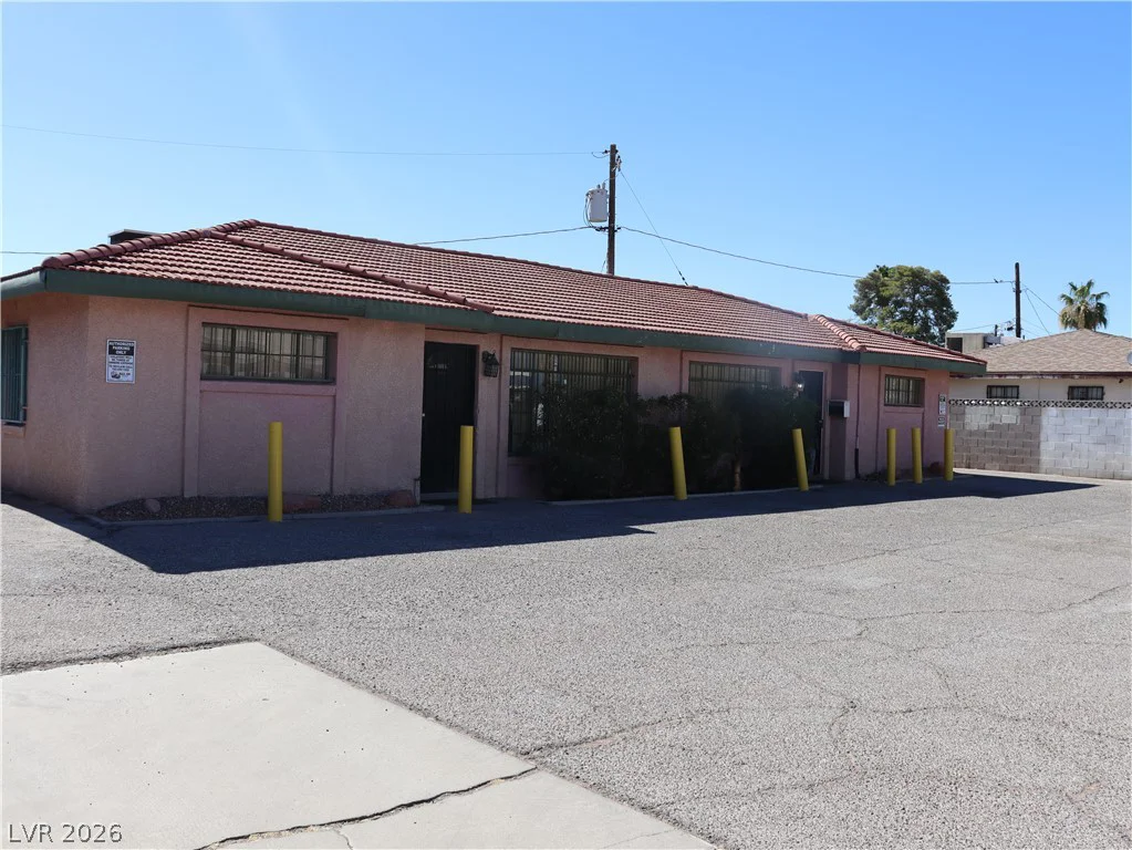 1812 Santa Paula, Las Vegas, NV 89104
