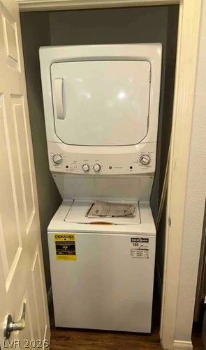 5250 Rainbow, Las Vegas, NV 89118