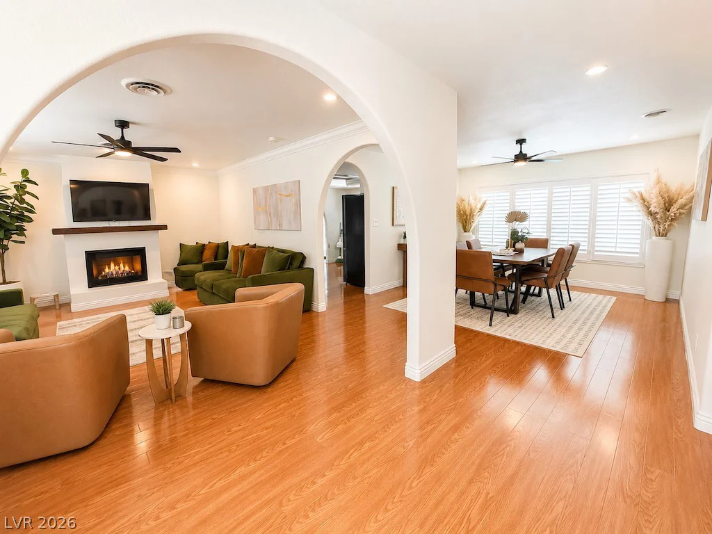 3010 Viking, Las Vegas, NV 89121